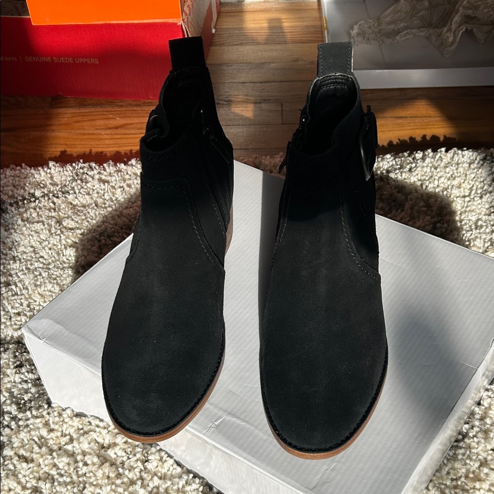 UGG Black Suede Chelsea Ankle Boots